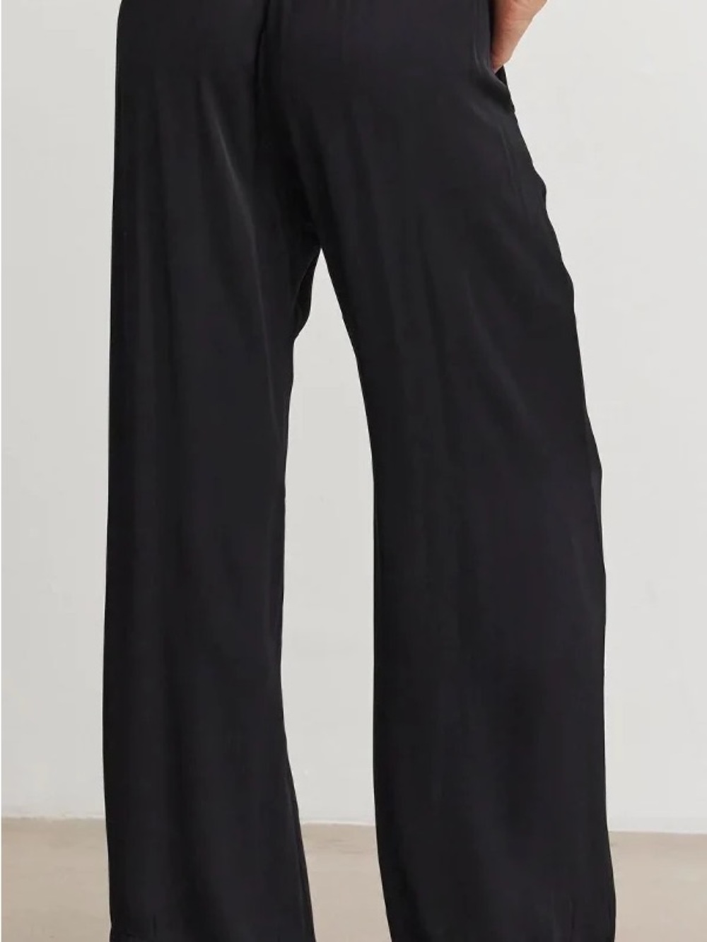 Velvet by Graham & Spencer Black Wide-Leg Drapey Pants